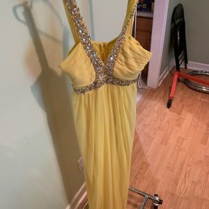 Long yellow dress